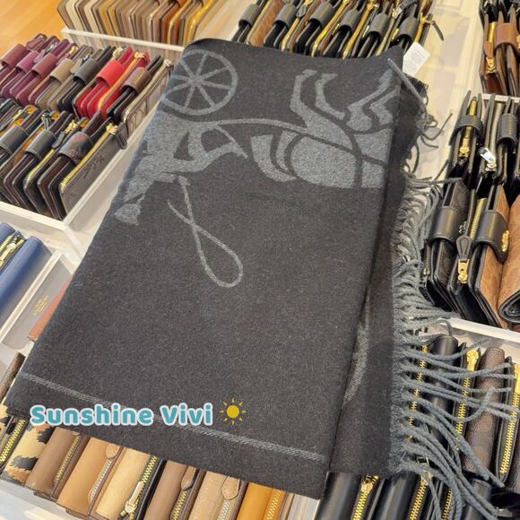 NWT Coach Horse And Carriage Print Oversized Muffler / Scarf BLACK CU808 - Picture 6 of 9